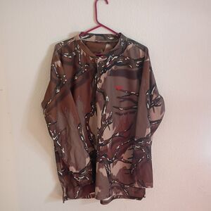 Predator Men’s L Camouflage Long Sleeve Polyester Shooting Henley Shirt mens L